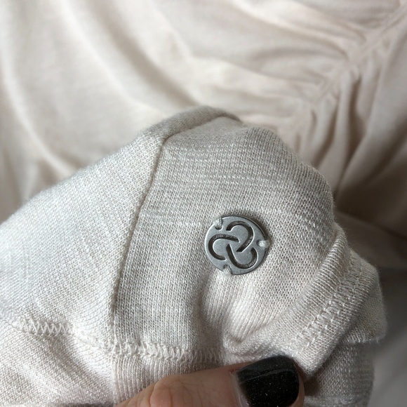 🔥 3/$20: Zella So Graceful Ruched Long Sleeve Top - Picture 4 of 8